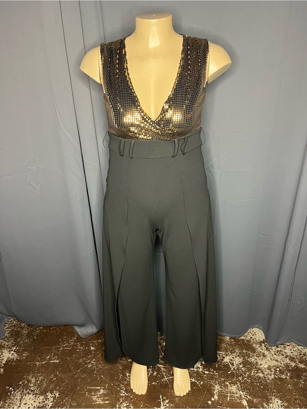 Shelby Nites Sz 6 Metallic Gold and Black Wide-Leg Formal Jumpsuit.
